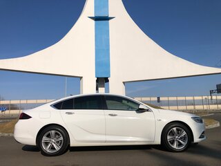 2019 Opel Insignia II, белый, 1680000 рублей, вид 3