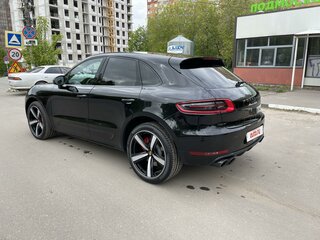 2015 Porsche Macan Turbo I, чёрный, 4400000 рублей, вид 5