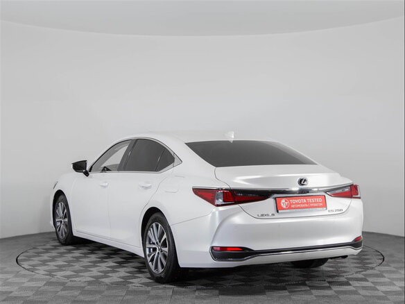 2019 Lexus ES 250 VII, белый - вид 6