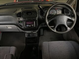 2003 Mitsubishi Delica IV, чёрный, 955055 рублей, вид 3