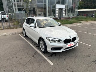 2018 BMW 1 серии 118i II (F20/F21) Рестайлинг 2, белый, 2350000 рублей, вид 2