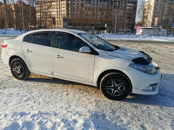 2015 Renault Fluence I Рестайлинг, белый - вид 2