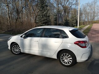 2012 Citroen C4 II, белый, 775000 рублей, вид 2