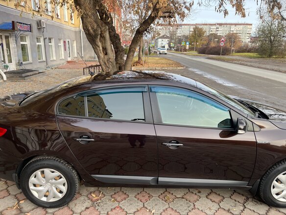 2014 Renault Fluence I Рестайлинг, коричневый, 900000 рублей - вид 9