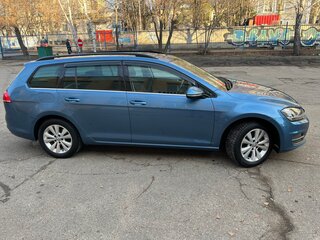 2015 Volkswagen Golf VII, синий, 1000000 рублей, вид 3