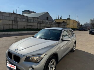 2013 BMW X1 20i I (E84) Рестайлинг, серебристый, 1505505 рублей, вид 1