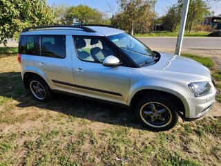 2015 Skoda Yeti I Рестайлинг, серебристый, 1150000 рублей, вид 5