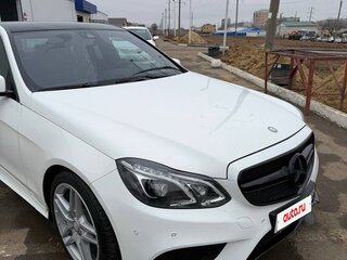 2013 Mercedes-Benz E-Класс 200 IV (W212, S212, C207) Рестайлинг, белый, 2200000 рублей, вид 4