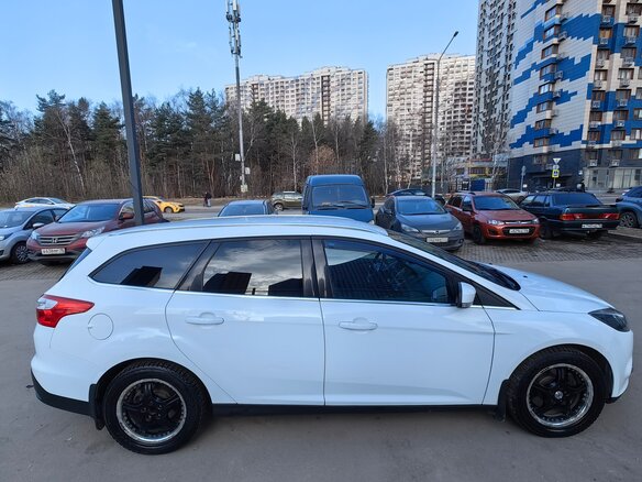 2014 Ford Focus III, белый, 800000 рублей - вид 5