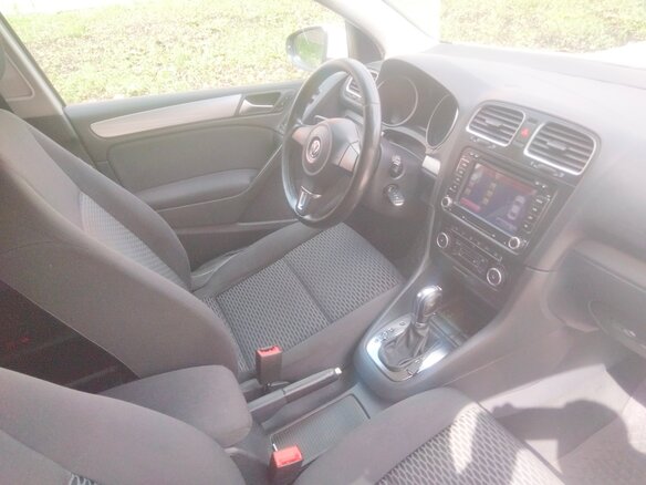 2011 Volkswagen Golf VI, белый, 425000 рублей - вид 6