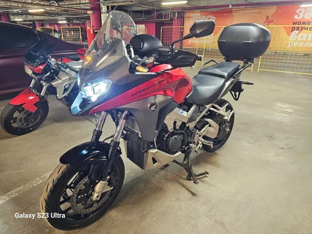 2015 Honda VFR 800X (Crossrunner), красный, 895000 рублей, вид 3