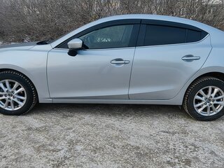 2017 Mazda Axela III Рестайлинг, серебристый, 1310000 рублей, вид 3