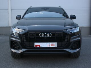 2018 Audi Q8 55 TFSI I (4M), серый, 4200000 рублей, вид 3