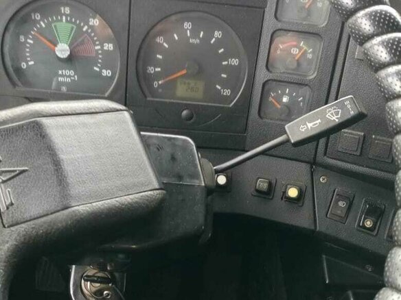 2011 МАЗ 6430, белый, 2350000 рублей - вид 2