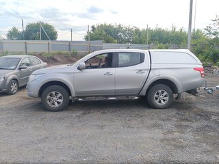 2015 Mitsubishi L200 V, серебристый, 2300000 рублей, вид 3