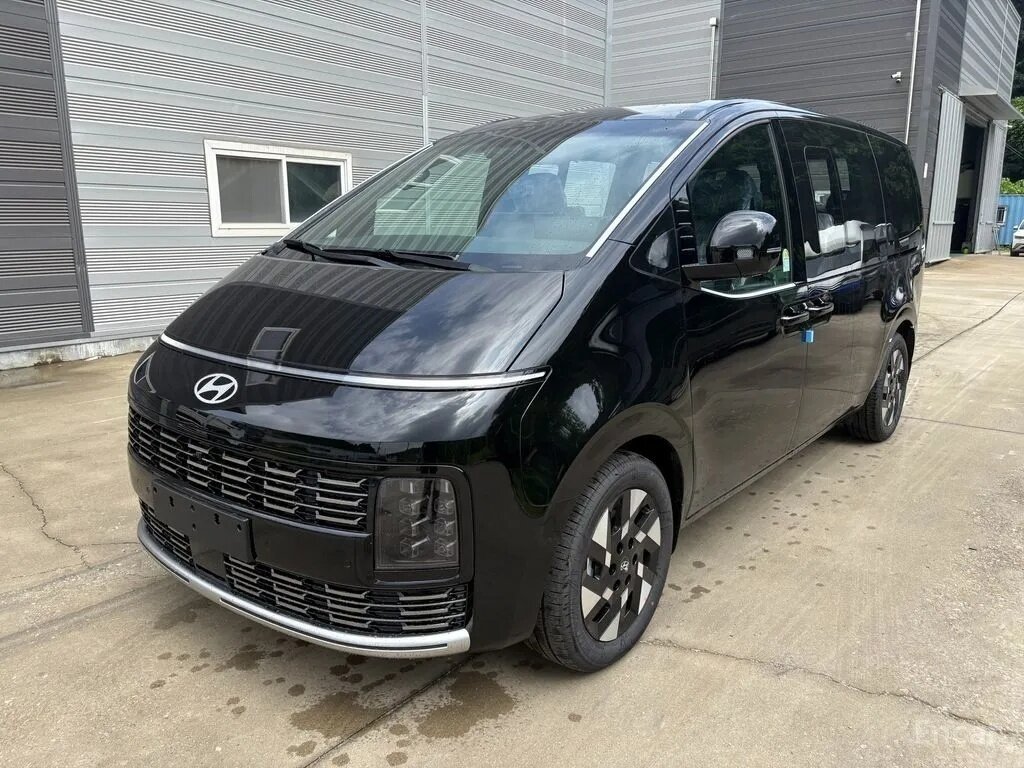 Открыть фотографии: Hyundai Staria I Рестайлинг