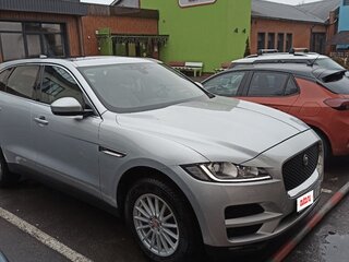 2018 Jaguar F-Pace I, серебристый, 2000000 рублей, вид 3
