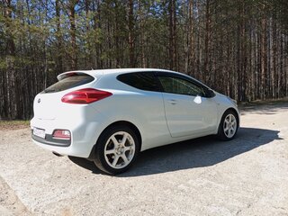 2014 Kia Ceed II, белый, 1500000 рублей, вид 3