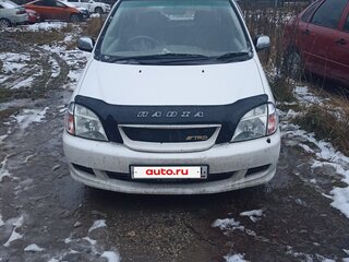 2000 Toyota Nadia, белый, 400000 рублей, вид 3