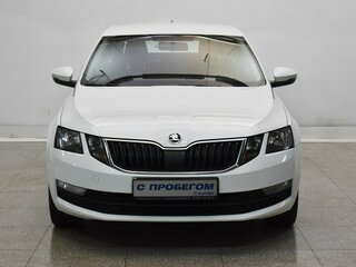 2020 Skoda Octavia III (A7) Рестайлинг, белый, 1885000 рублей, вид 2