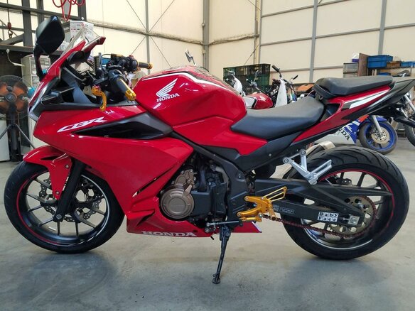 2021 Honda CBR 400R, красный, 649000 рублей