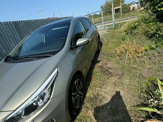 2017 Kia Ceed II Рестайлинг, серебристый, 1380000 рублей, вид 1