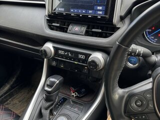 2019 Toyota RAV4 V (XA50), белый, 3600000 рублей, вид 5