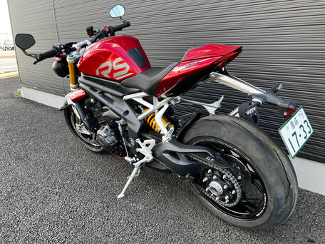 2024 Triumph Speed Triple, красный, 1700000 рублей, вид 3