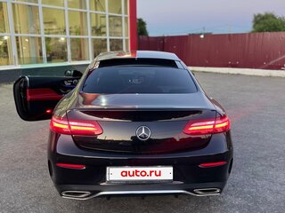 2017 Mercedes-Benz E-Класс 400 V (W213, S213, C238), чёрный, 3900000 рублей, вид 5