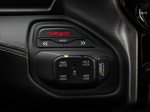 2021 Ram 1500 Crew Cab TRX V, чёрный - вид 19