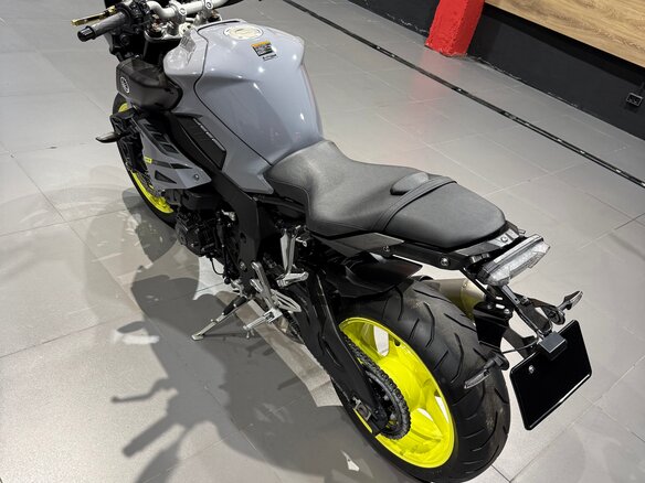 2017 Yamaha MT-10, серый, 995000 рублей - вид 8