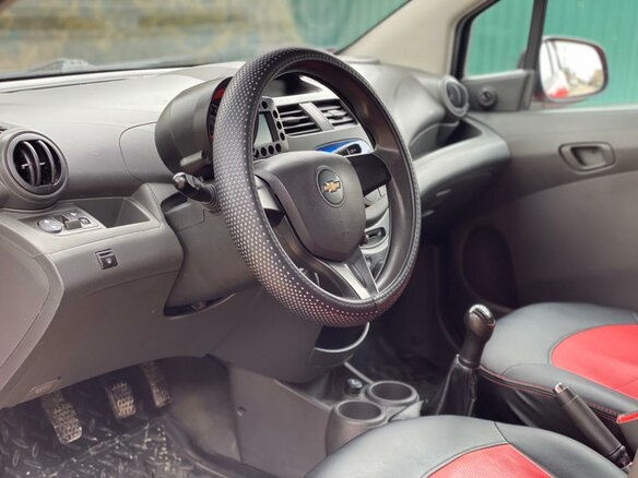 2011 Chevrolet Spark III, красный - вид 13