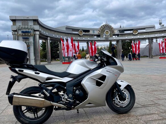 2011 Triumph Sprint GT, серебристый, 530000 рублей - вид 8