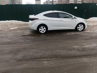 2013 Hyundai Elantra V (MD), белый, 980000 рублей, вид 4