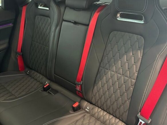 2019 Jaguar F-Pace SVR I, чёрный, 8500000 рублей - вид 32
