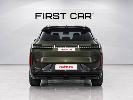 2026 Lynk & Co 08 EM-P 38.2 kWh I Рестайлинг, зелёный, 5490000 рублей, вид 5