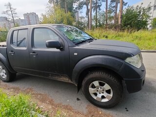 2006 Nissan Navara (Frontier) III (D40), чёрный, 750000 рублей, вид 3