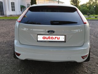 2010 Ford Focus II Рестайлинг, белый, 710000 рублей, вид 4