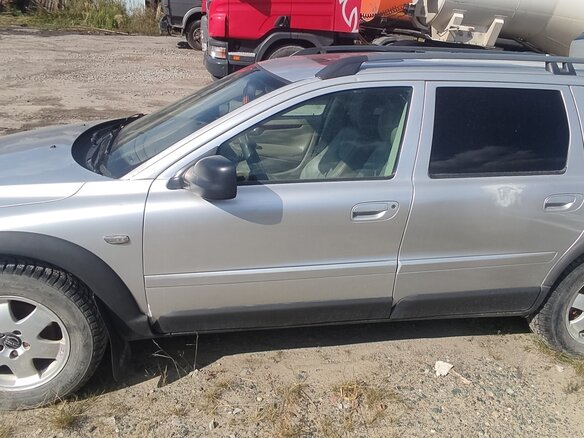 2001 Volvo V70 II, серебристый, 455000 рублей - вид 5