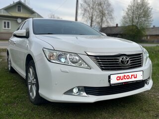 2013 Toyota Camry VII (XV50), белый, 1550000 рублей, вид 5