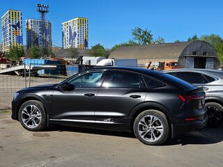 2020 Audi e-tron Sportback 55 I, чёрный, 7000000 рублей, вид 2