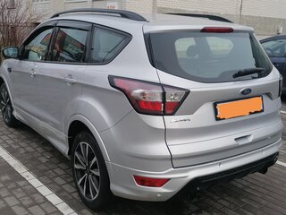 2018 Ford Kuga II Рестайлинг, серебристый, 1500000 рублей, вид 4