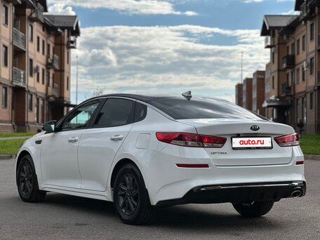 2020 Kia Optima IV Рестайлинг, белый, 2050000 рублей, вид 3