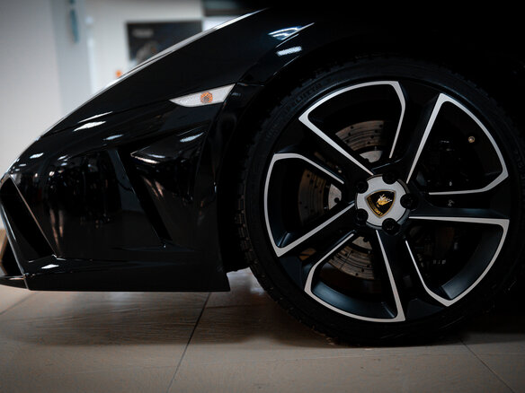 2013 Lamborghini Gallardo LP560-4 I Рестайлинг, чёрный - вид 13