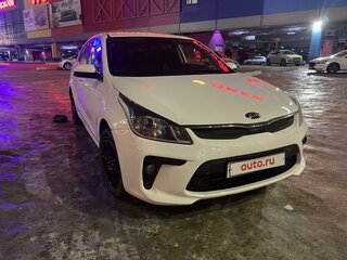 2018 Kia Rio IV, белый, 1500000 рублей, вид 3