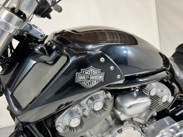 2012 Harley-Davidson V-Rod Muscle, чёрный, 940000 рублей - вид 16