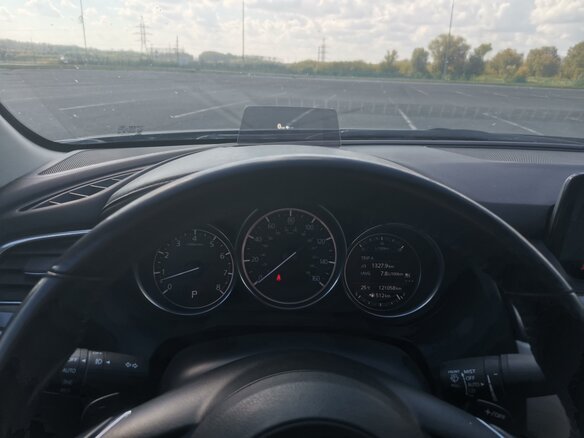 2017 Mazda 6 III (GJ) Рестайлинг, белый, 2080000 рублей - вид 8