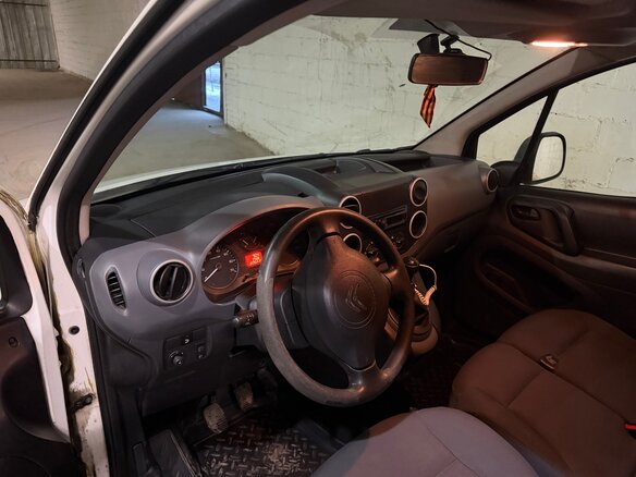 2013 Citroen Berlingo, белый, 570000 рублей - вид 2
