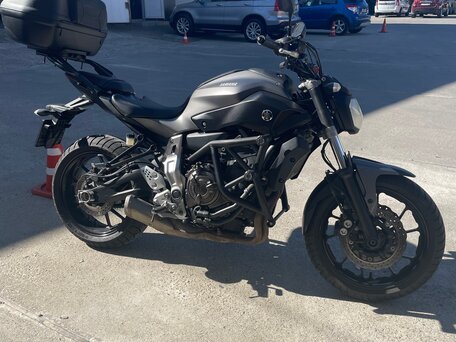 2014 Yamaha MT-07 (FZ-07), серый, 620000 рублей, вид 2