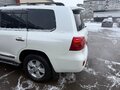 2012 Toyota Land Cruiser 200 Series Рестайлинг 1, белый, 3599000 рублей - вид 2
